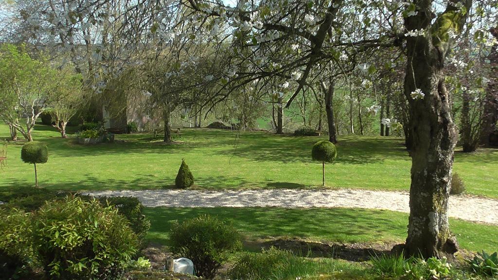 Gite "Le Refuge" Dans Un Domaine De 7Ha Au Calme Vimoutiers Dış mekan fotoğraf